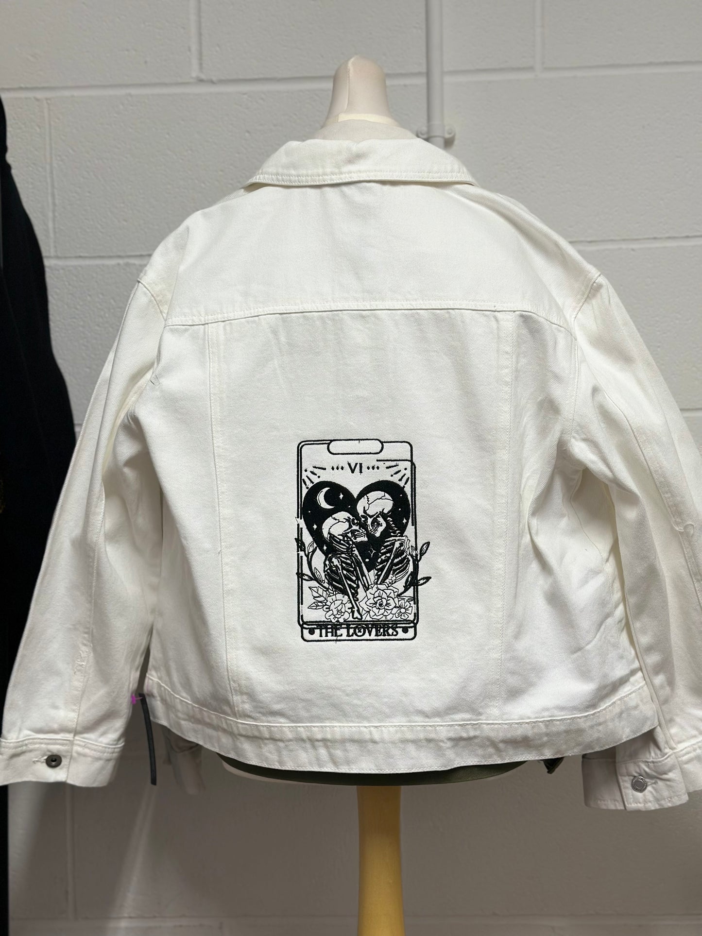 The Lovers Tarot Embroidered White Denim Jacket – Customisable