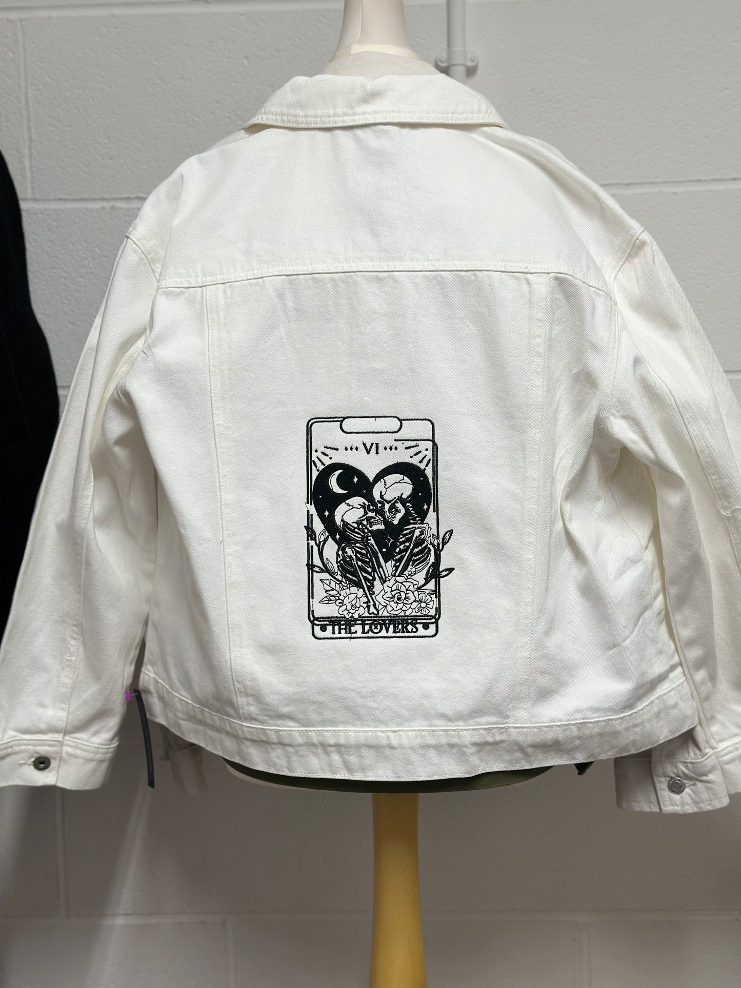 The Lovers Tarot Embroidered White Denim Jacket – Customisable