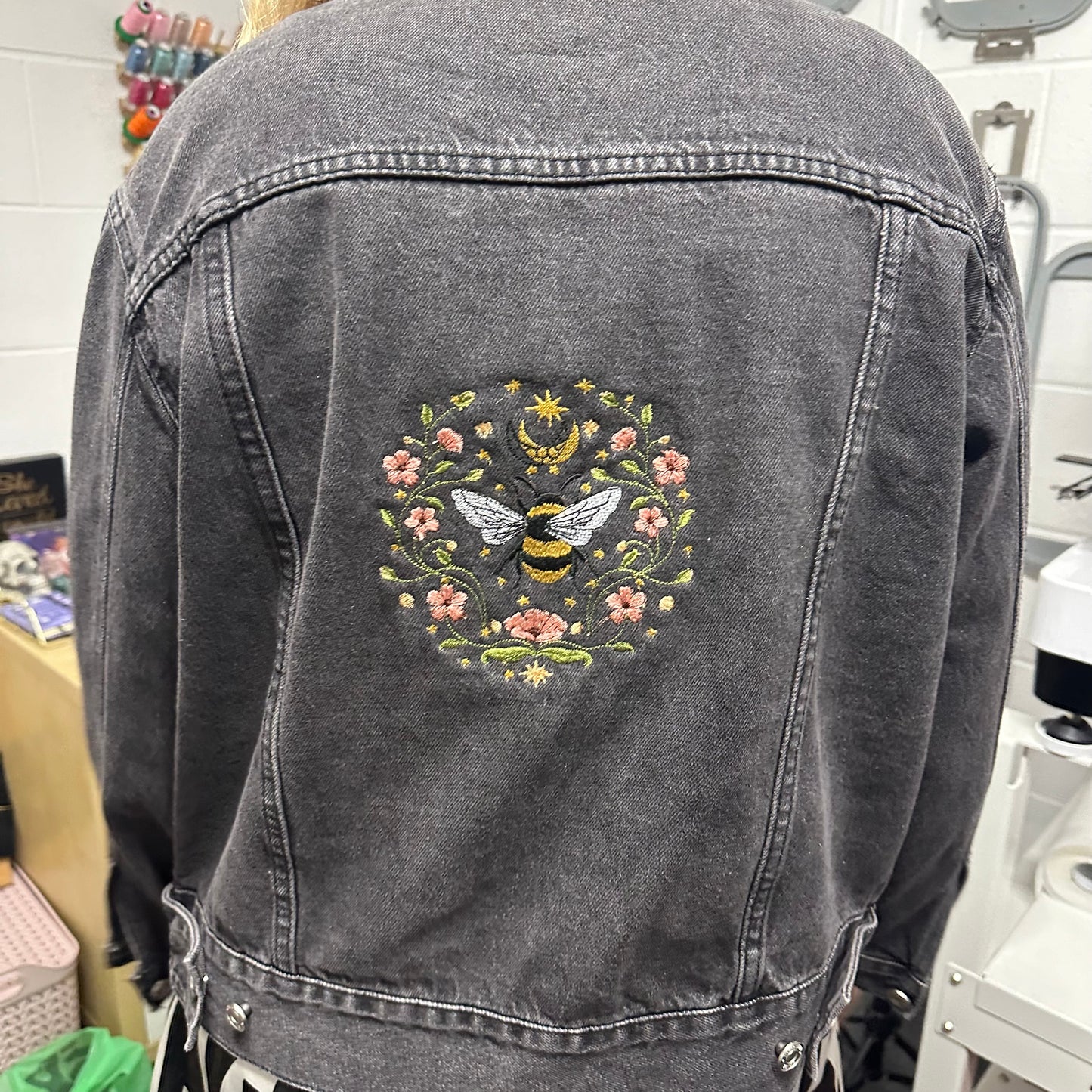Bee design off-black Denim Jacket